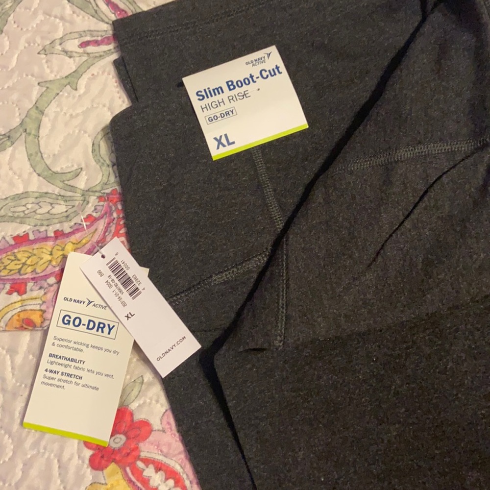 Old Navy yoga pants